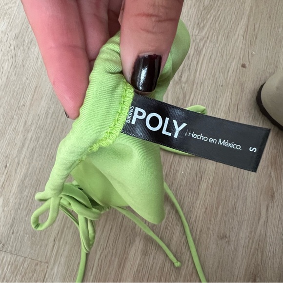 Polys Bikinis Green triangle bikini - Picture 4 of 4
